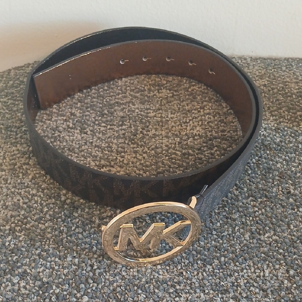 Michael Kors Womens Belt with Gold Logo Buckle Size L